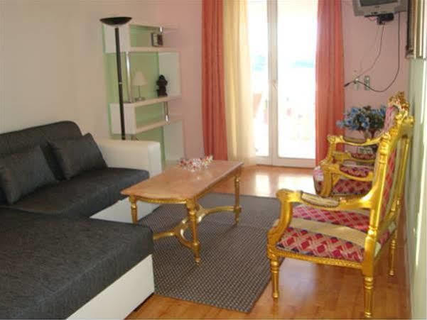 Stil * Trogir